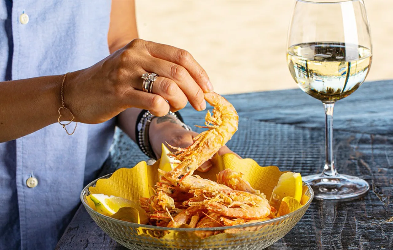 Fritto di paranza sulla spiaggia